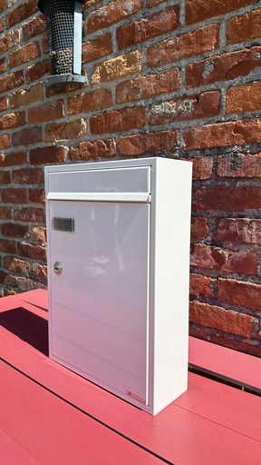 [S2400-WE] KNOBLOCH HOUSTON CLASSIC WHITE MAILBOX